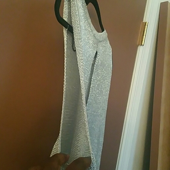 H&M Top - Picture 5 of 5